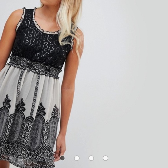American Rag Dresses & Skirts - American Rag london skater dress NWOT